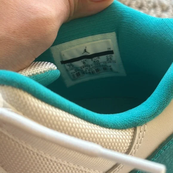 Jordan 11 retro low “Aqua Safari”